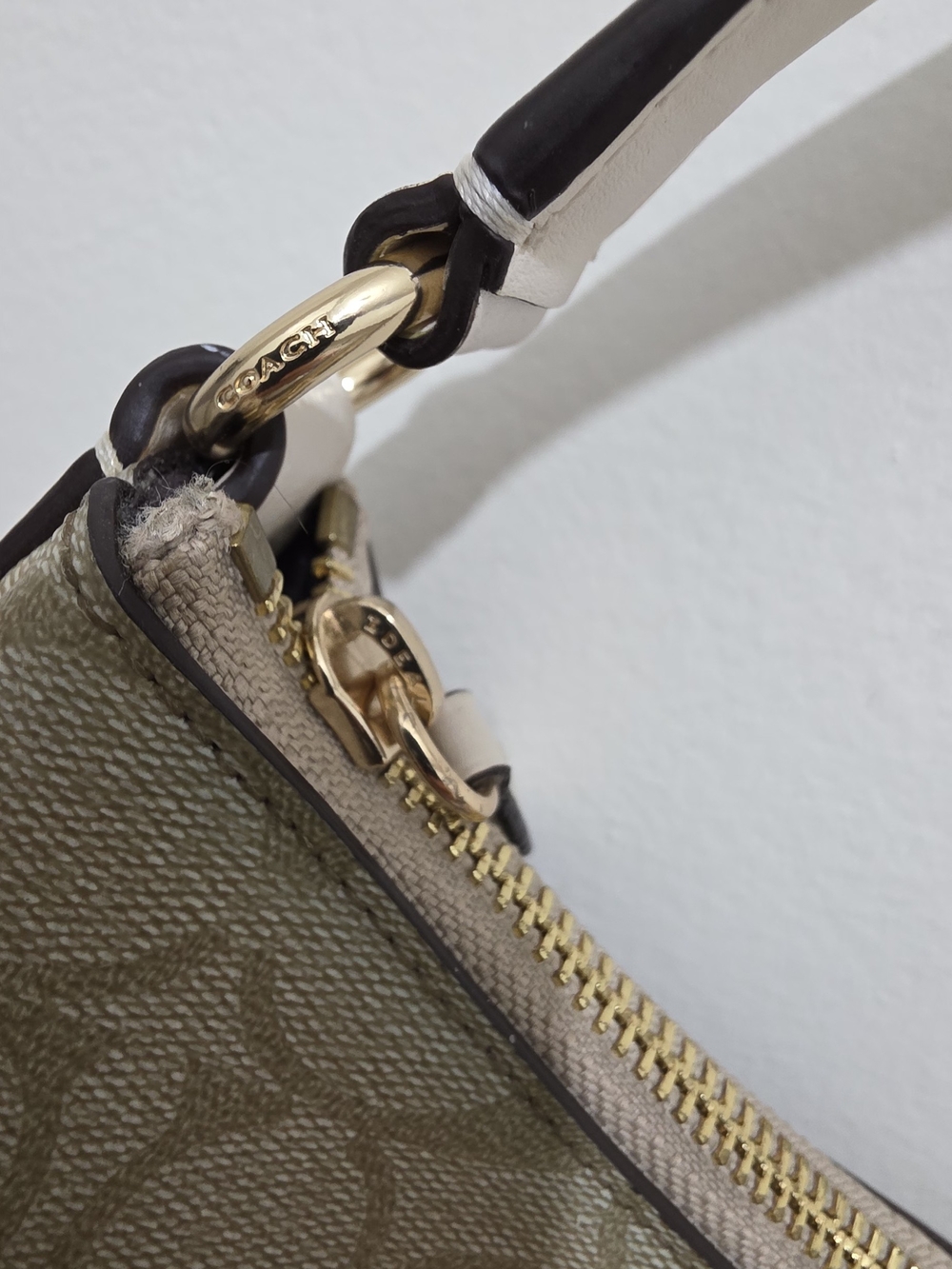 Coach Kristy Shoulder Bag in Signature Canvas - Picture 4 of 12